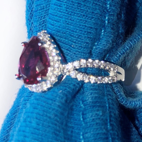 NEW CZ 925 STERLING SILVER TEAR DROP RUBY RING 7 - Picture 3 of 4